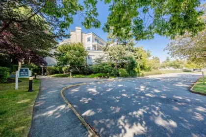 112 4743 W River Road, Ladner, BC, Ladner — Apartment/Condo for sale