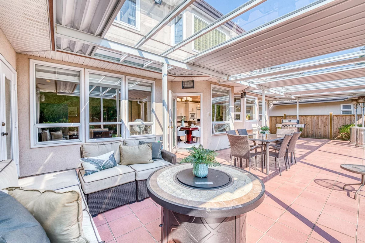 Staircase Photo of 3660 Granville Avenue, Richmond, BC