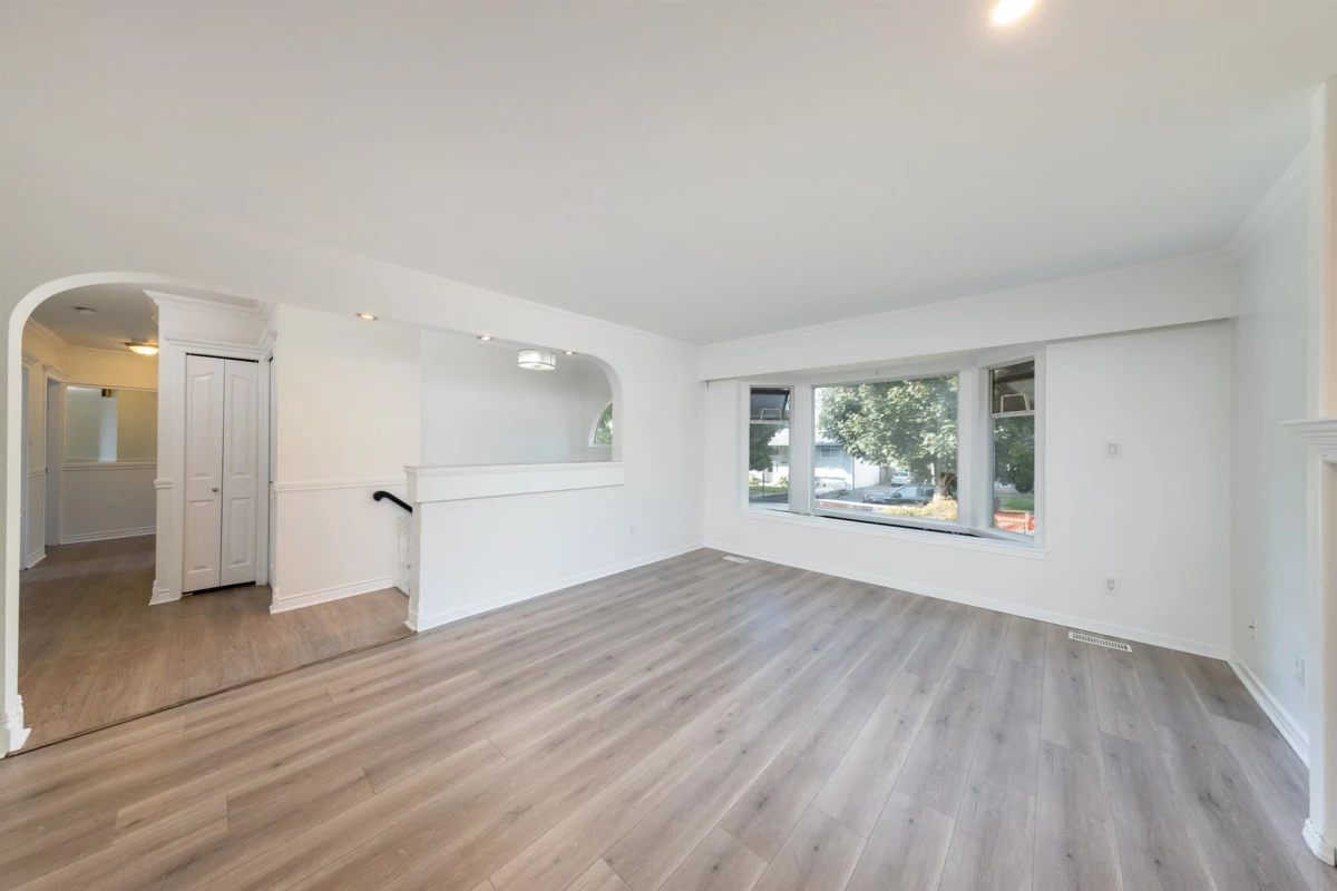 Breakfast Nook Photo of 15032 Swallow Drive, Surrey, BC