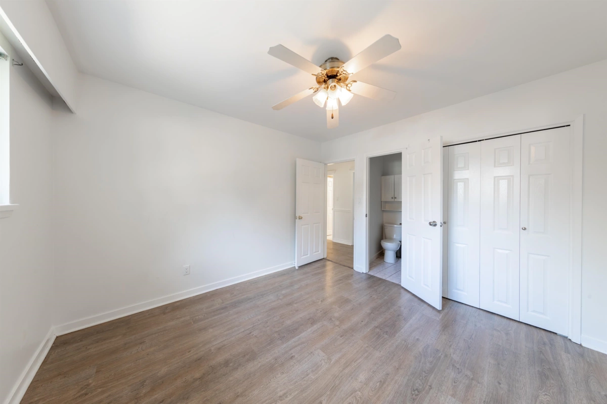 Entry Foyer Photo of 15032 Swallow Drive, Surrey, BC