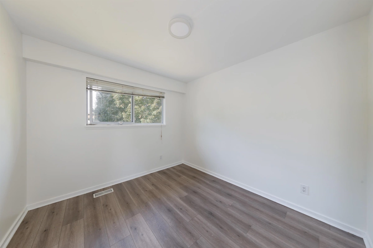 Powder Room Photo of 15032 Swallow Drive, Surrey, BC