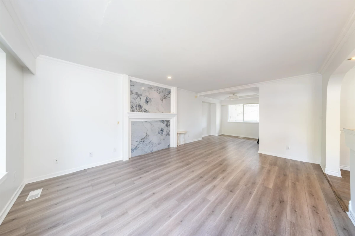 Walk-In Closet Photo of 15032 Swallow Drive, Surrey, BC