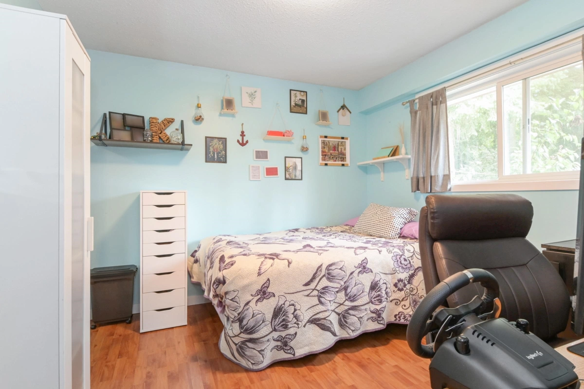 Kitchen Island Photo of 3628 203a Street, Langley, BC