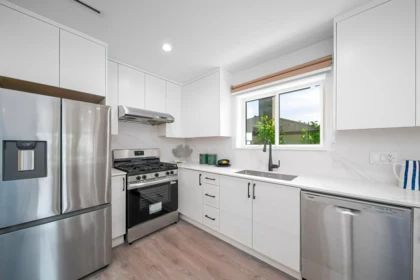 Primary Bathroom Photo of 7620 Gilley Avenue, Burnaby, BC