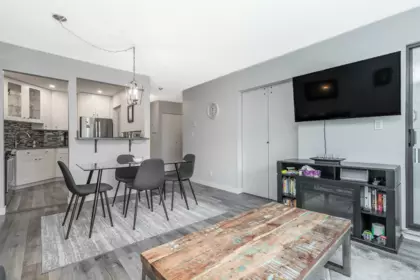 Breakfast Nook Photo of 110 1355 Winter Street, White Rock, BC