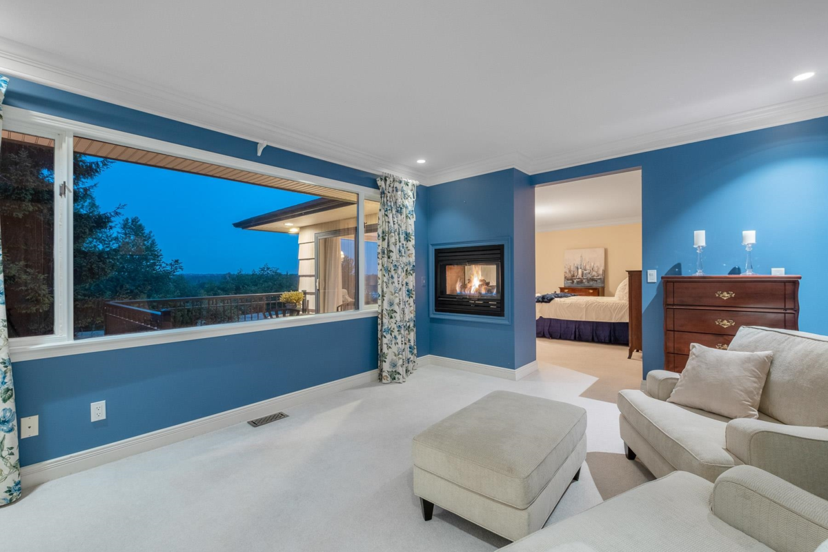 Basement Recreation Room Photo of 21850 River Road, Maple Ridge, BC