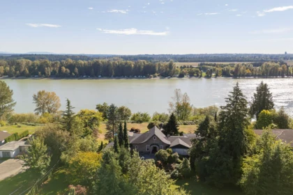 21850 River Road, Maple Ridge, BC, Maple Ridge — Single Family Residence for sale