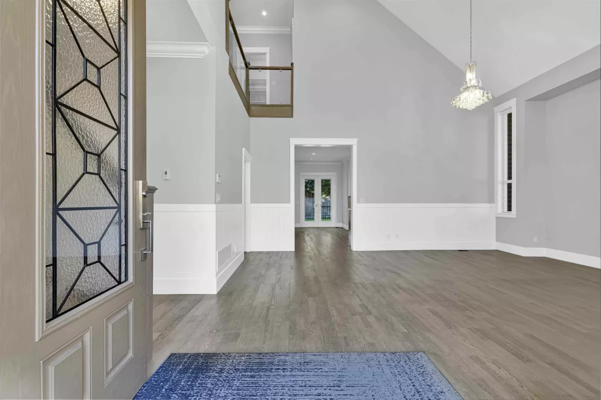 Living Room Photo of 14856 75a Avenue, Surrey, BC