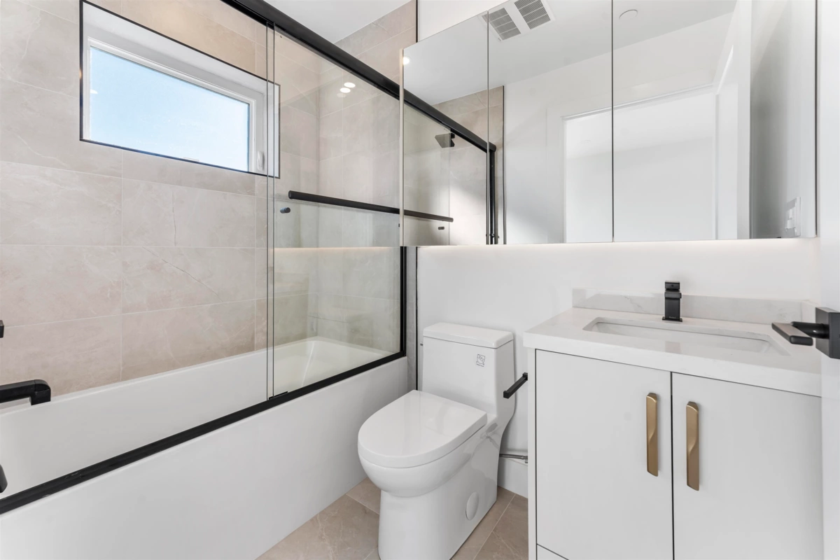 Bedroom 4 Photo of 2 2138 W 48th Avenue, Vancouver, BC