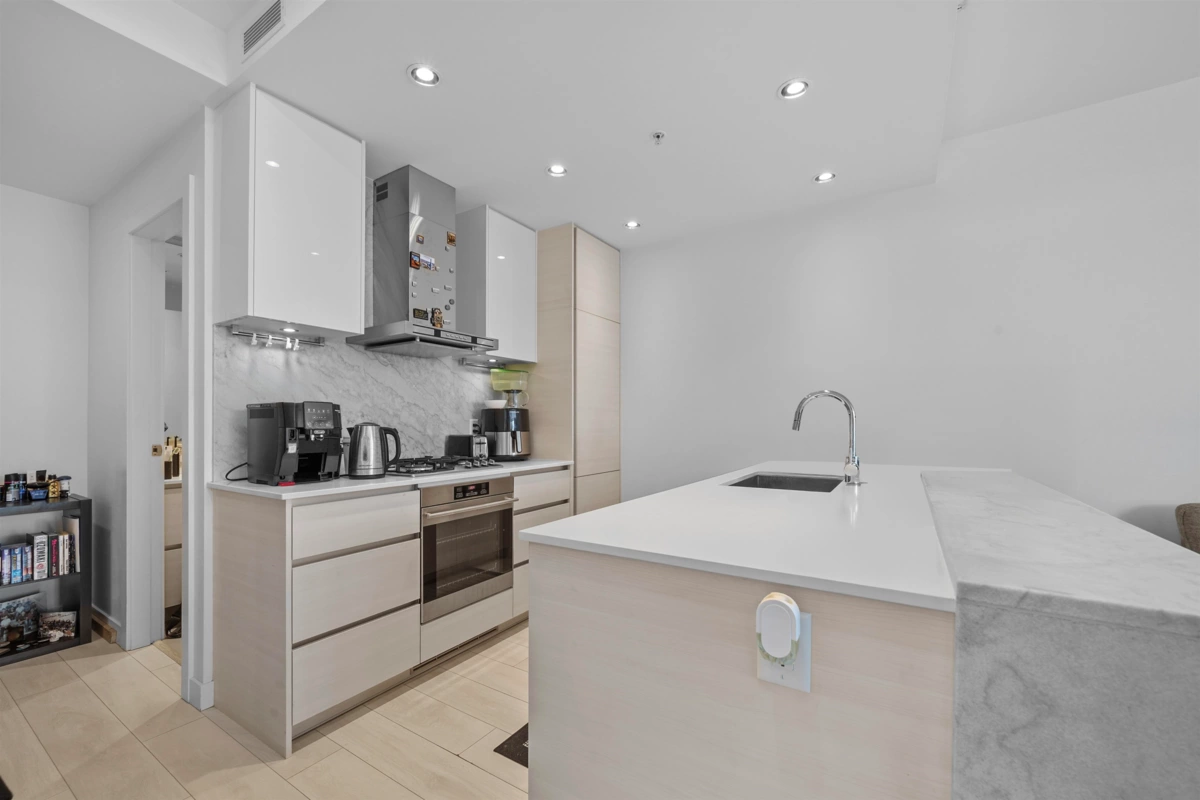 Kitchen Photo of 1501 6098 Station Street, Burnaby, BC