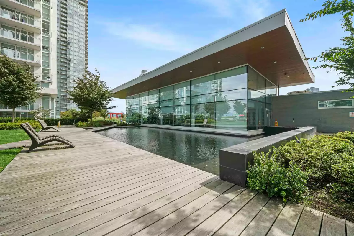 Mudroom Photo of 1501 6098 Station Street, Burnaby, BC