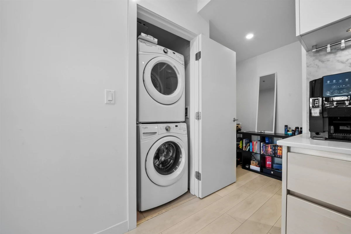 Powder Room Photo of 1501 6098 Station Street, Burnaby, BC