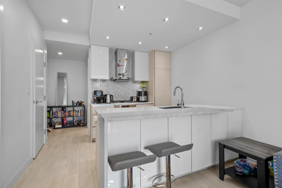 Primary Bedroom Photo of 1501 6098 Station Street, Burnaby, BC