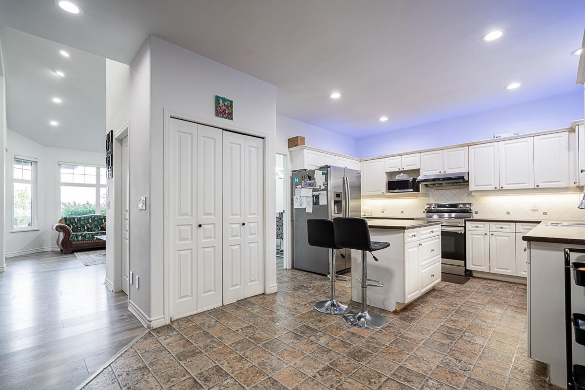 Bedroom 2 Photo of 14616 75a Avenue, Surrey, BC