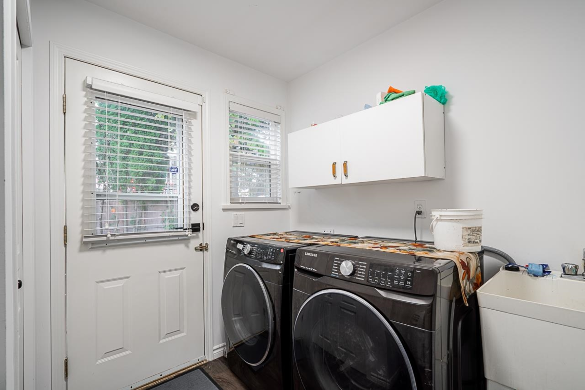 Garage Interior Photo of 14616 75a Avenue, Surrey, BC