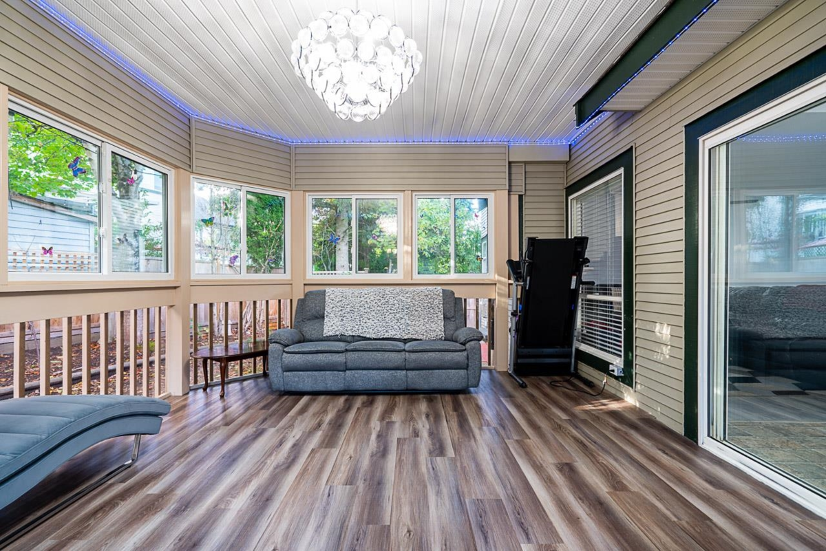 Staircase Photo of 14616 75a Avenue, Surrey, BC