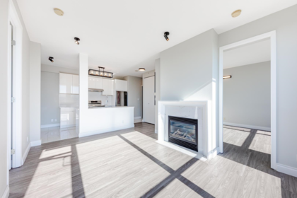 1001 7388 Sandborne Avenue, Burnaby, BC, Burnaby — Apartment/Condo for sale