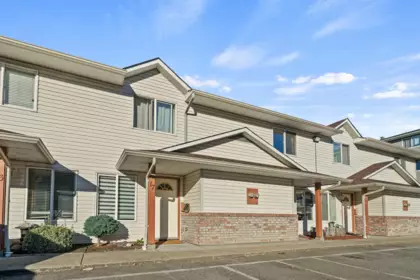 17 9206 Corbould Street, Chilliwack, BC, Chilliwack — Townhouse for sale