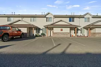 17 9206 Corbould Street, Chilliwack, BC, Chilliwack — Townhouse for sale