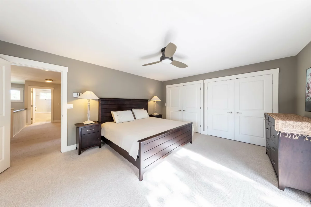 Basement Recreation Room Photo of 12576 18 Avenue, Surrey, BC