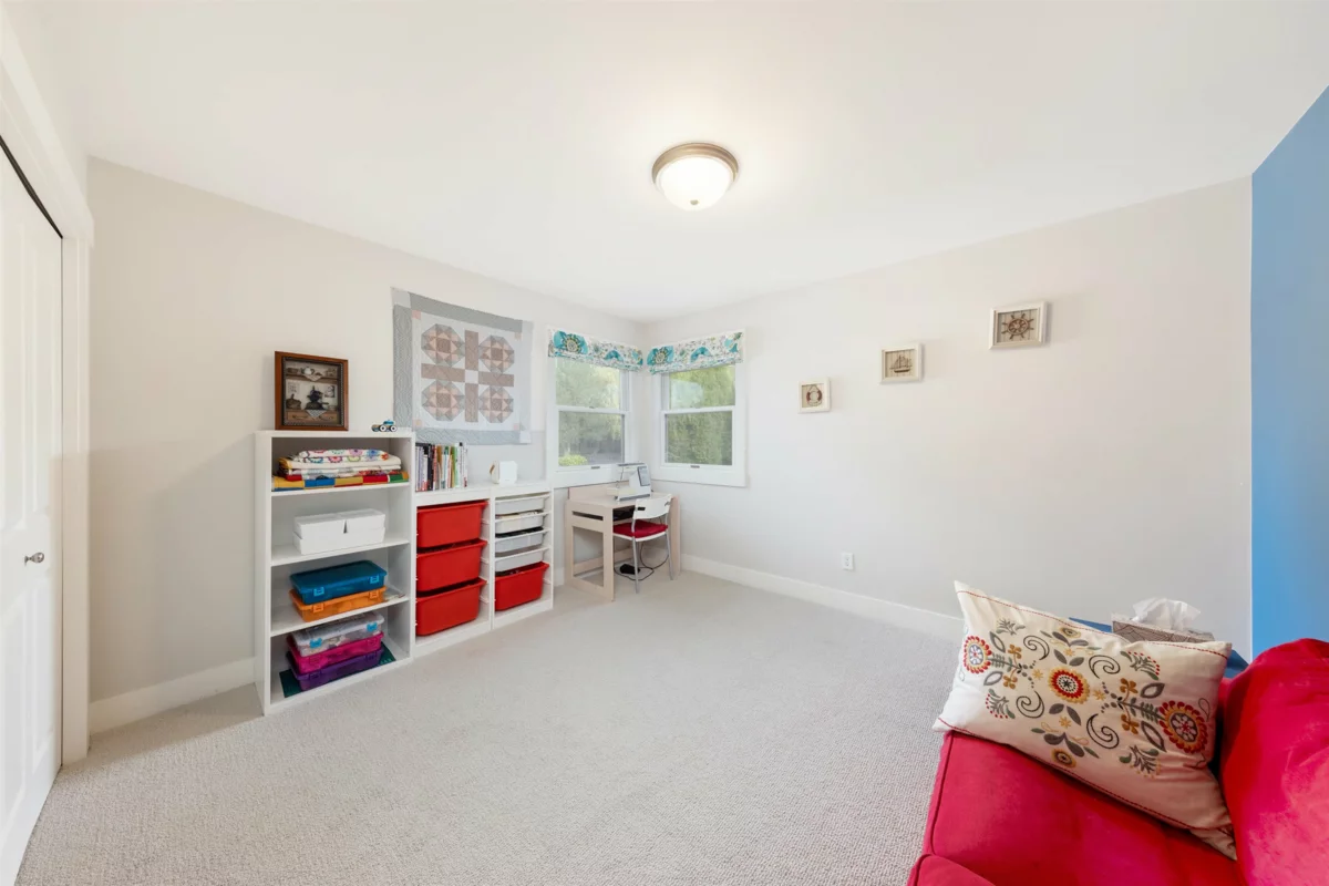 Front Yard Photo of 12576 18 Avenue, Surrey, BC