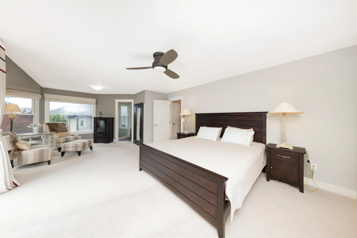 Laundry Room Photo of 12576 18 Avenue, Surrey, BC