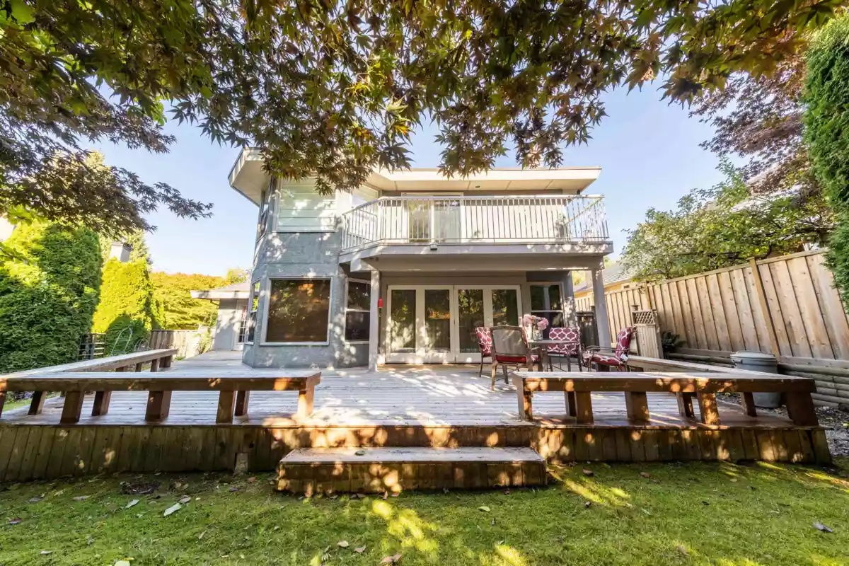 Outdoor Kitchen Photo of 12576 18 Avenue, Surrey, BC