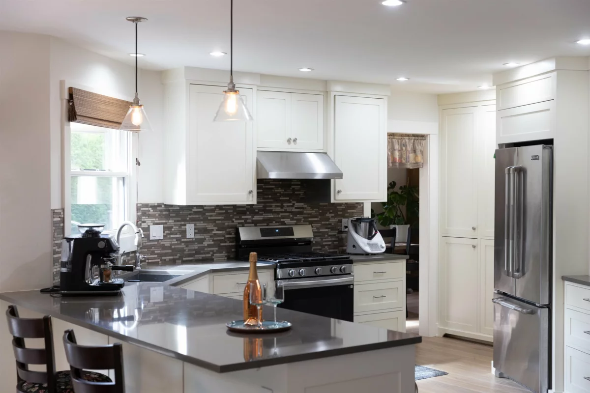 Powder Room Photo of 12576 18 Avenue, Surrey, BC