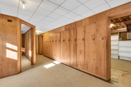 Laundry Room Photo of 4386 Erwin Drive, West Vancouver, BC