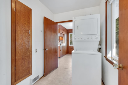 Office / Den Photo of 4386 Erwin Drive, West Vancouver, BC