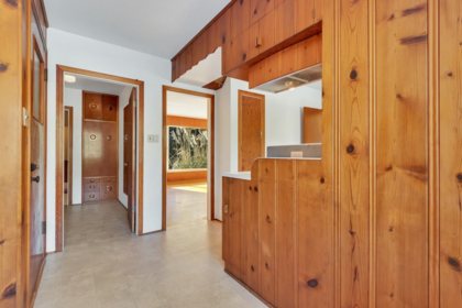 Powder Room Photo of 4386 Erwin Drive, West Vancouver, BC