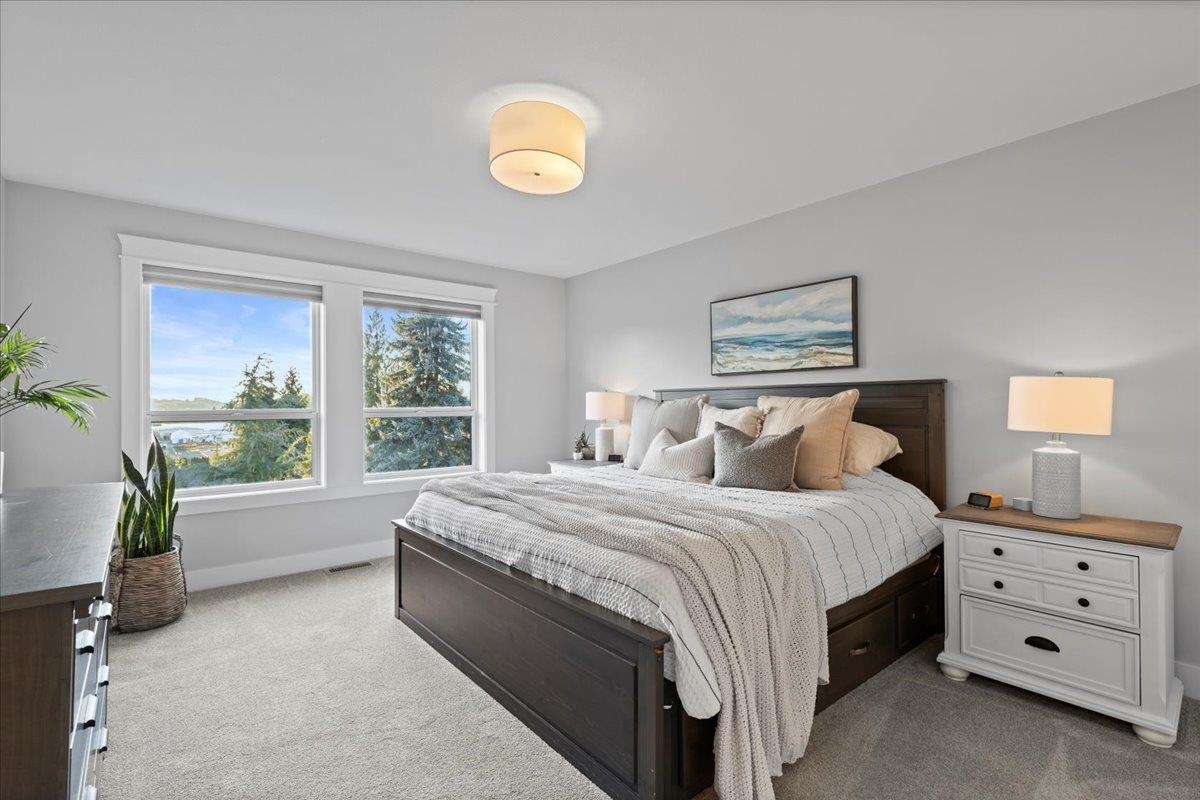 Entry Foyer Photo of 17 4217 Old Clayburn Road, Abbotsford, BC