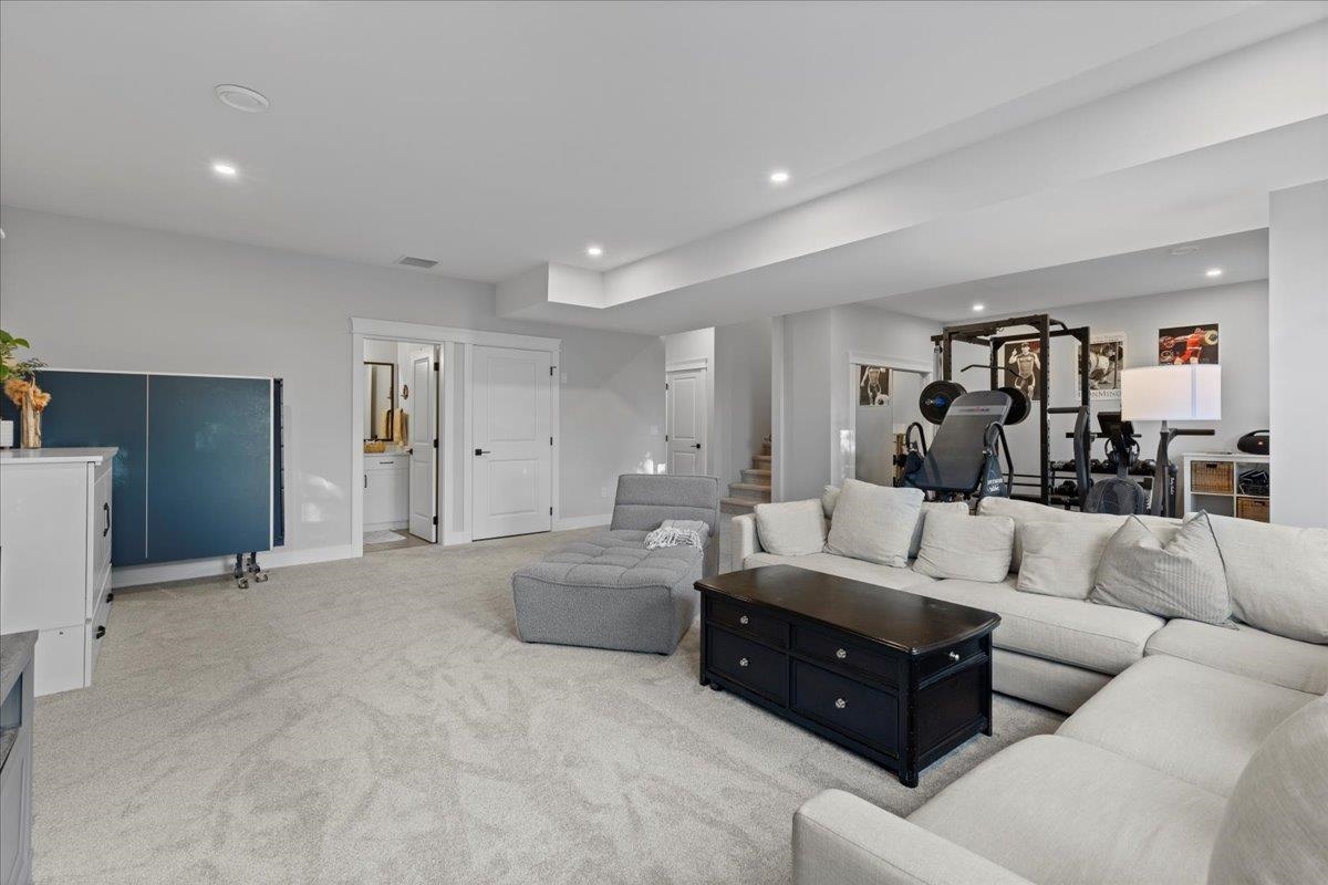 Garden / Landscaping Photo of 17 4217 Old Clayburn Road, Abbotsford, BC