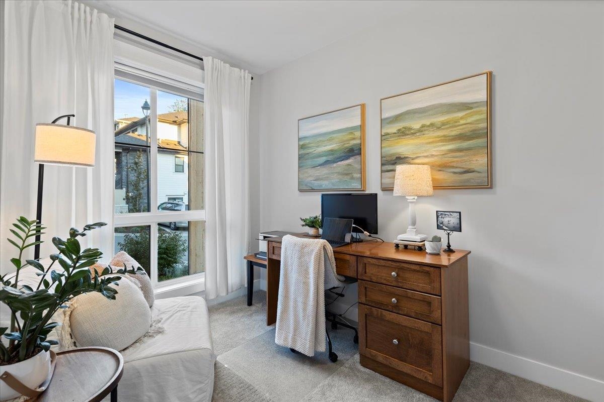 Outdoor Patio Photo of 17 4217 Old Clayburn Road, Abbotsford, BC