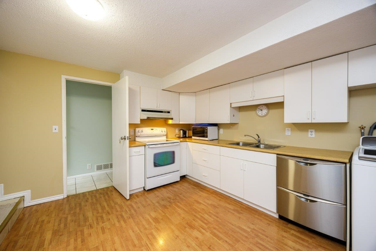 Mudroom Photo of 1427 Appin Road, North Vancouver, BC