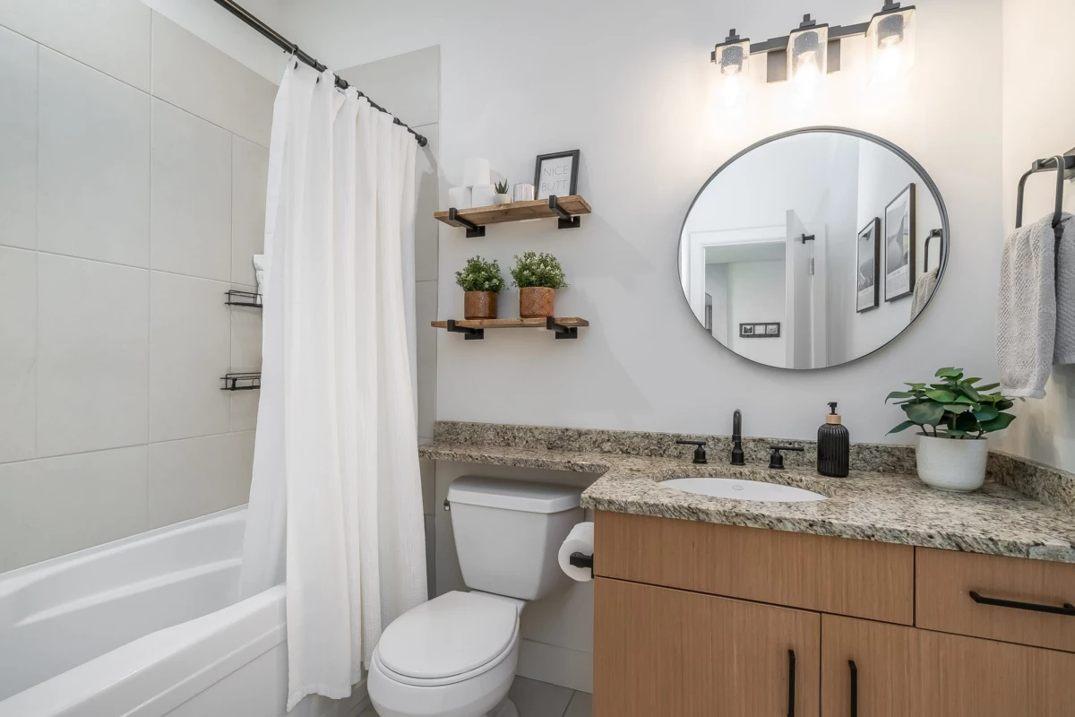 Mudroom Photo of 306 16483 64 Avenue, Surrey, BC