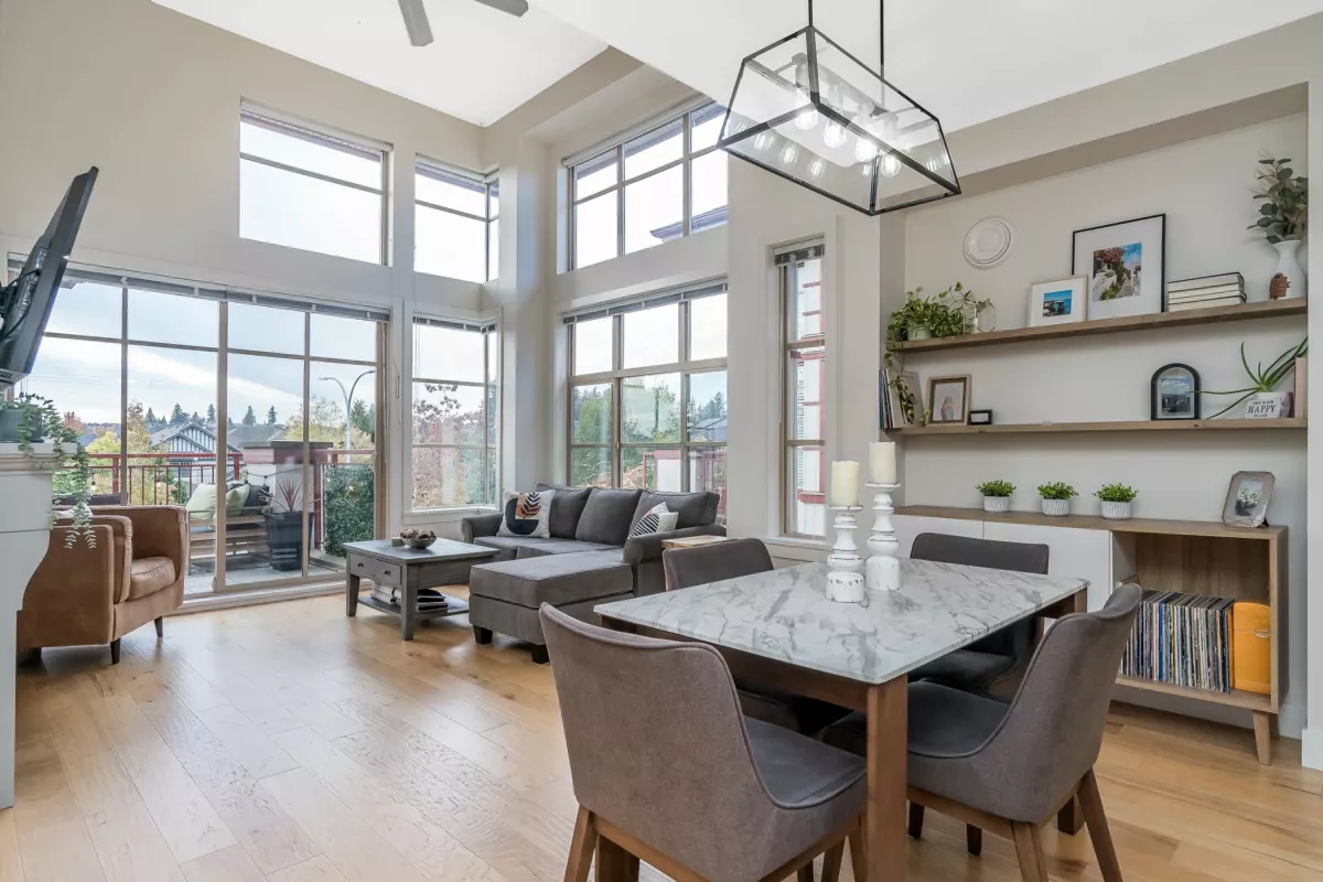 Primary Bathroom Photo of 306 16483 64 Avenue, Surrey, BC