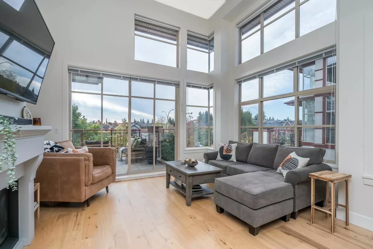 Walk-In Closet Photo of 306 16483 64 Avenue, Surrey, BC