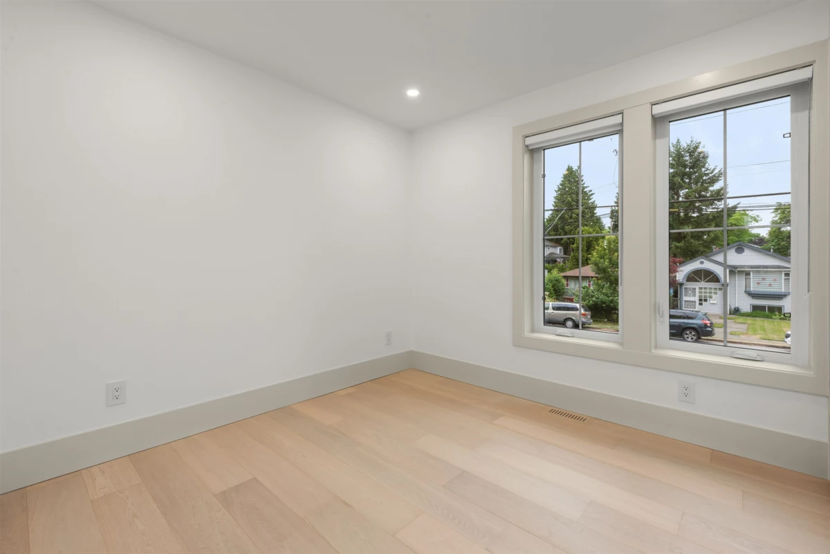 Guest Bathroom Photo of 1 365 E 33rd Avenue, Vancouver, BC