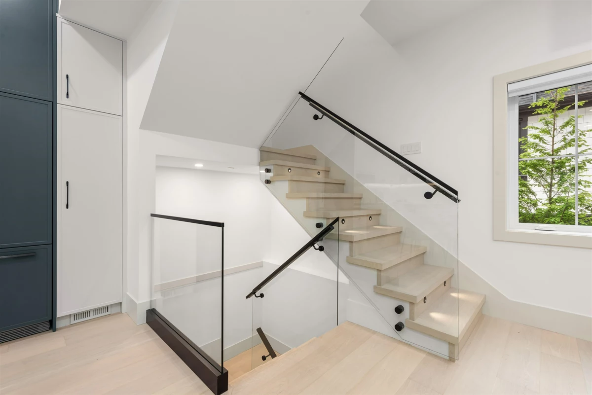 Primary Bedroom Photo of 1 365 E 33rd Avenue, Vancouver, BC