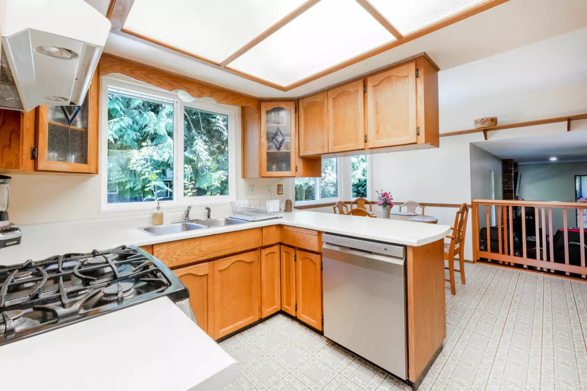 Bedroom 2 Photo of 1833 133a Street, Surrey, BC