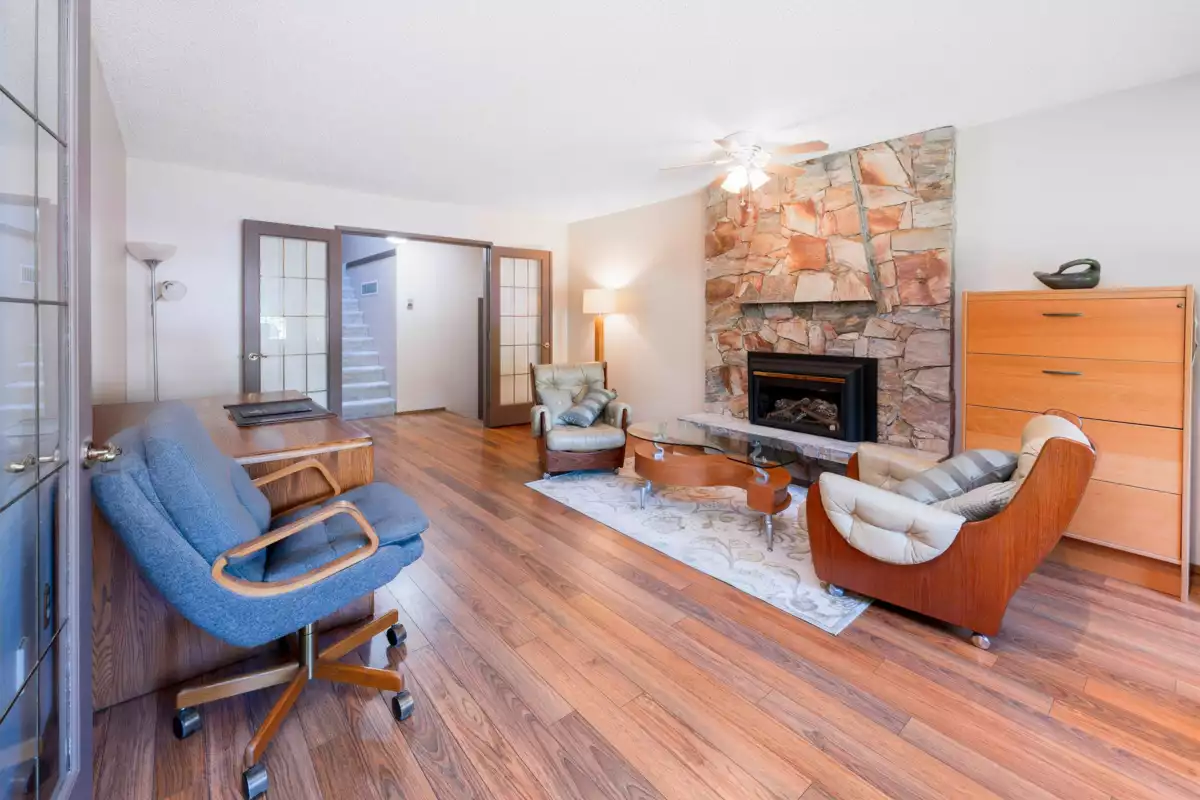 Family Room Photo of 1833 133a Street, Surrey, BC