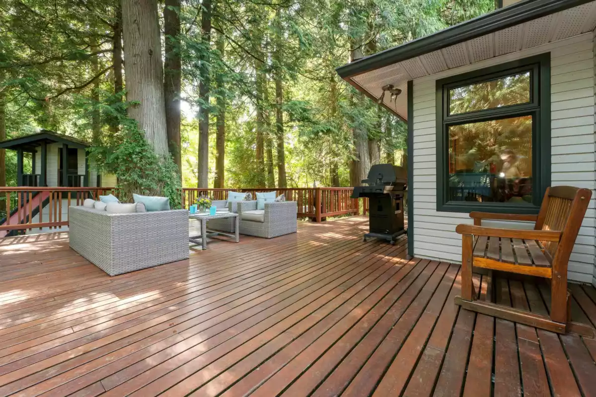 Staircase Photo of 1833 133a Street, Surrey, BC