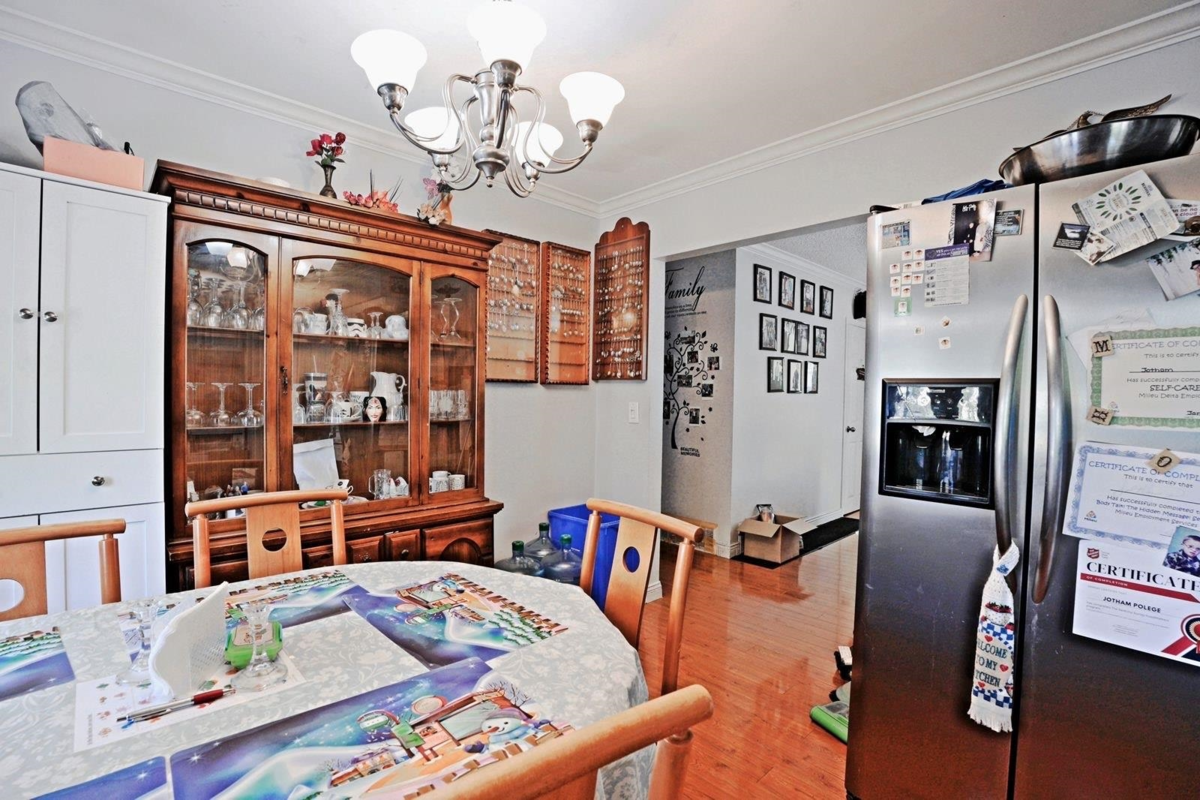 Dining Area Photo of 11755 72 Avenue, Delta, BC