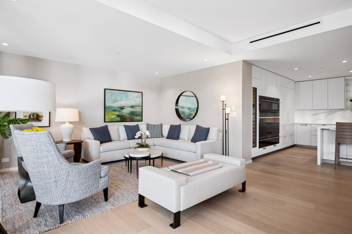 Breakfast Nook Photo of 209 1355 Bellevue Avenue, West Vancouver, BC