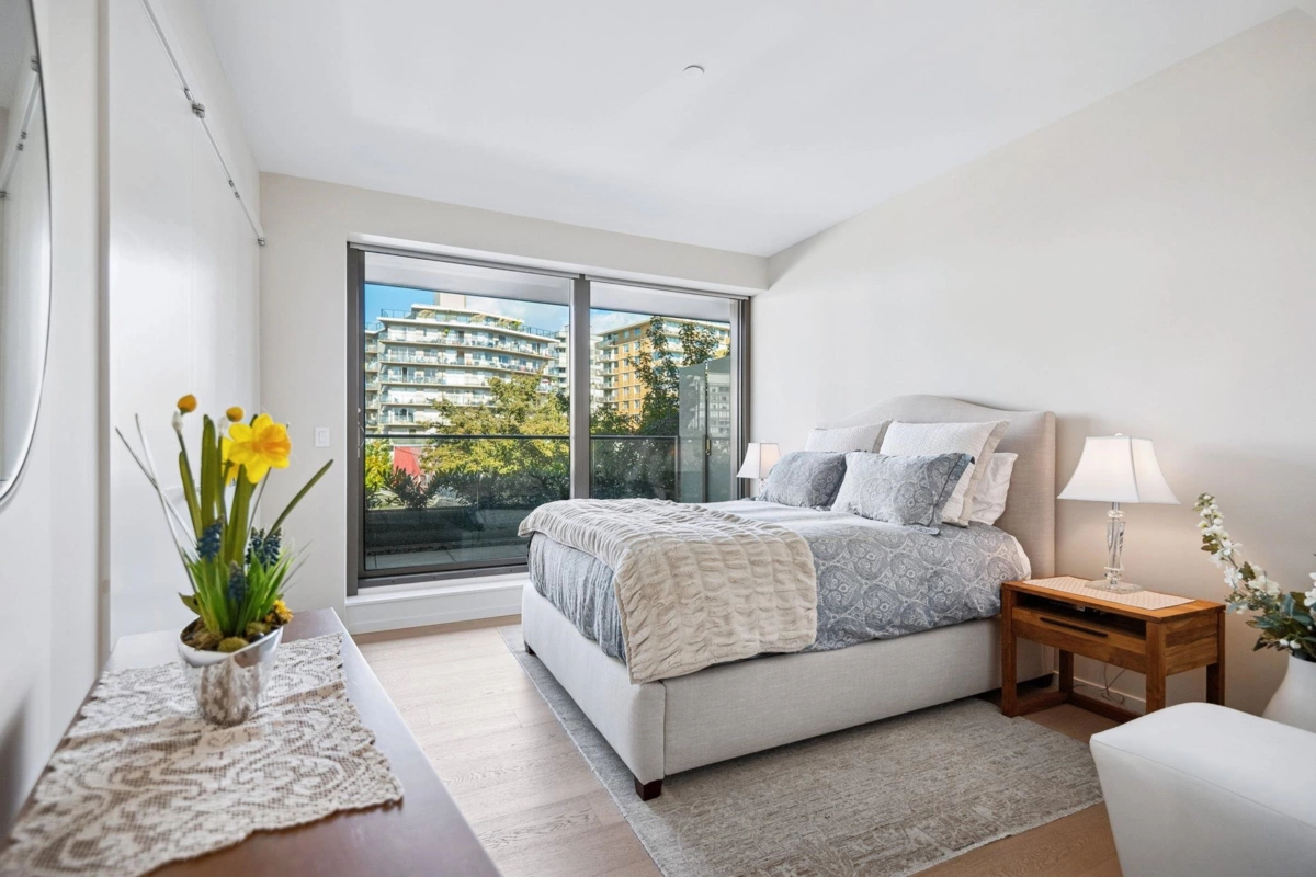 Staircase Photo of 209 1355 Bellevue Avenue, West Vancouver, BC