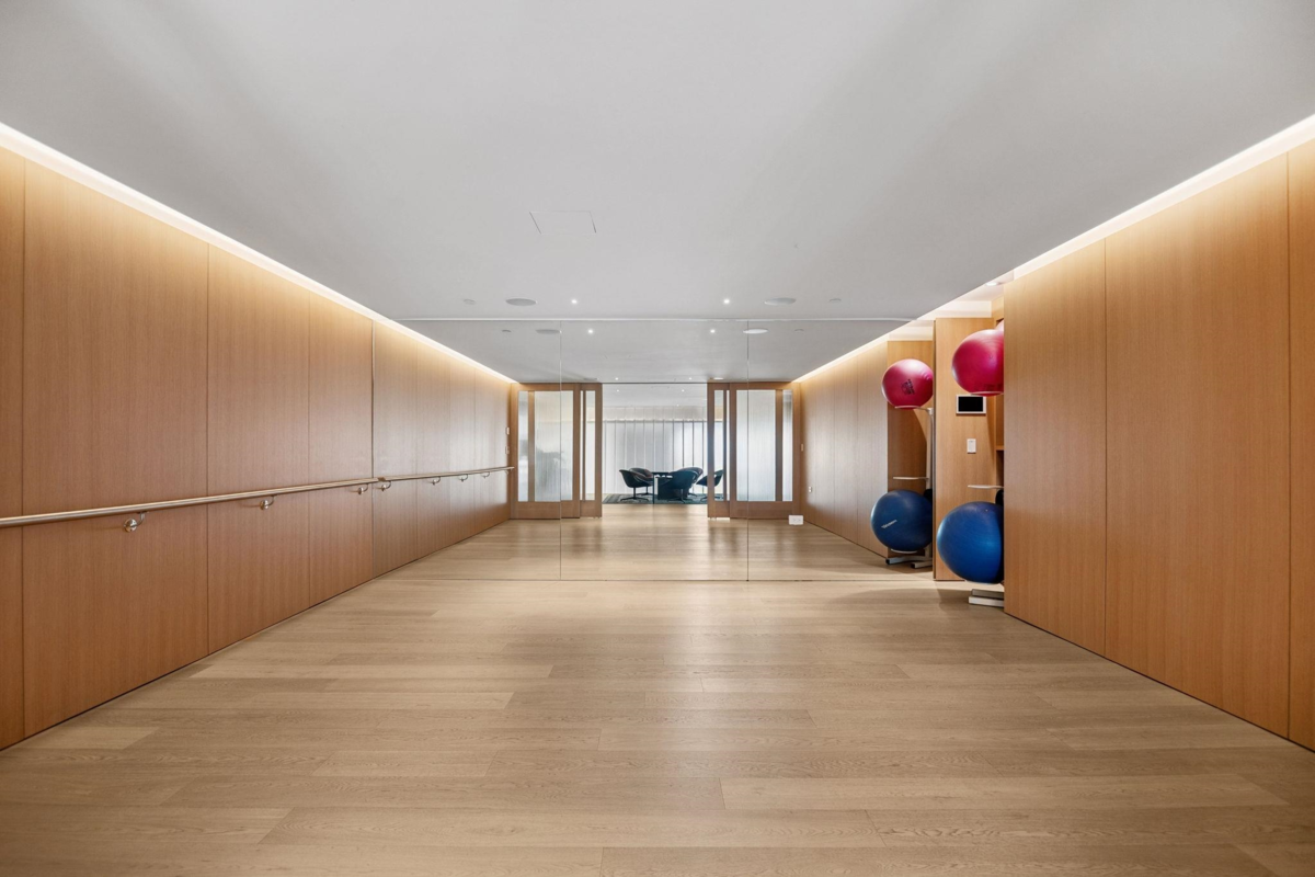 Street View Photo of 209 1355 Bellevue Avenue, West Vancouver, BC