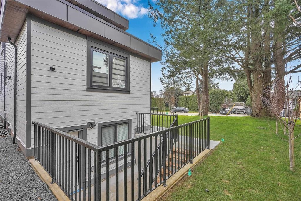 Swimming Pool Photo of 13915 Blackburn Avenue, White Rock, BC