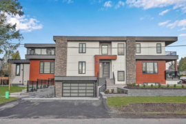 13915 Blackburn Avenue, White Rock, BC