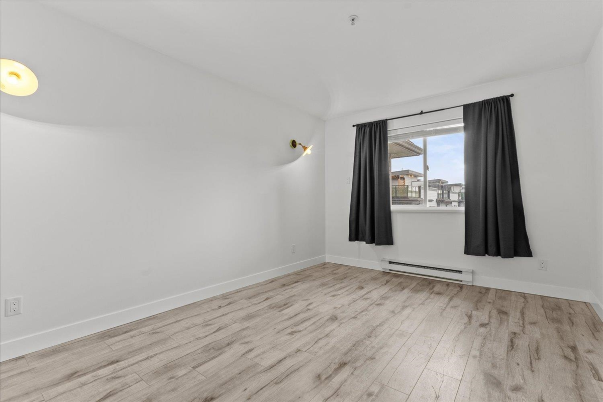 Powder Room Photo of 406 33708 King Road, Abbotsford, BC